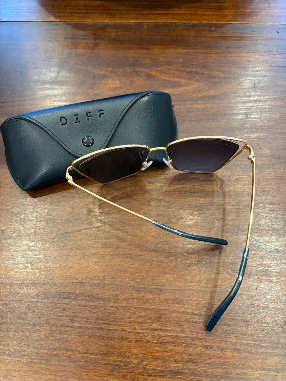 Diff Eyewear Women's Gold Frame Sunglasses with Black Lenses